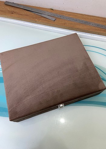 Kahverengi Kadife 24 Bölmeli Takı Kutusu - Görsel 8