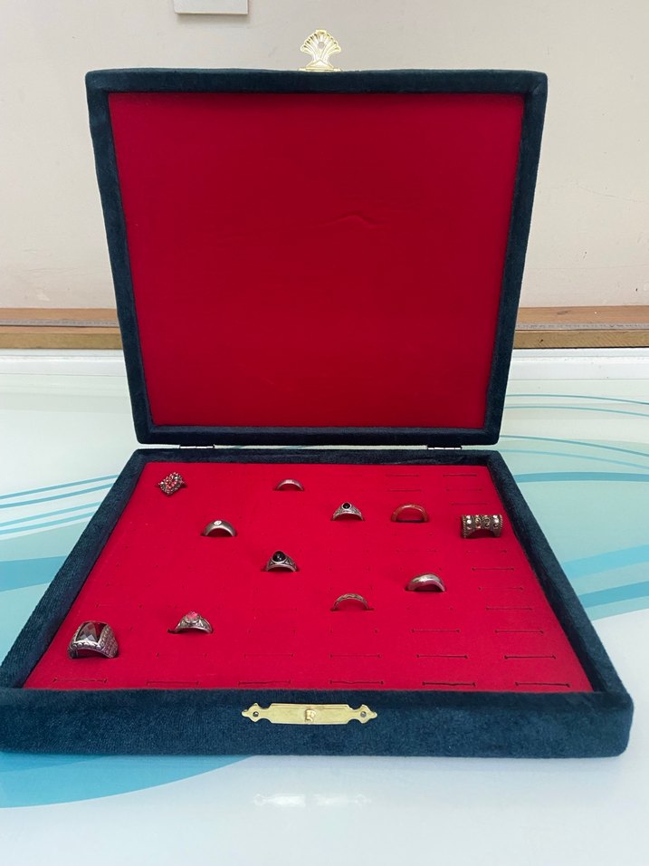 Koyu Kırmızı Kadın Düğmeli Kol Düğmeleri Seti - Görsel 2