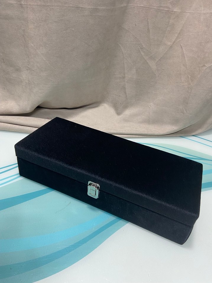 Gri Kadife Saat Kutusu - Görsel 4