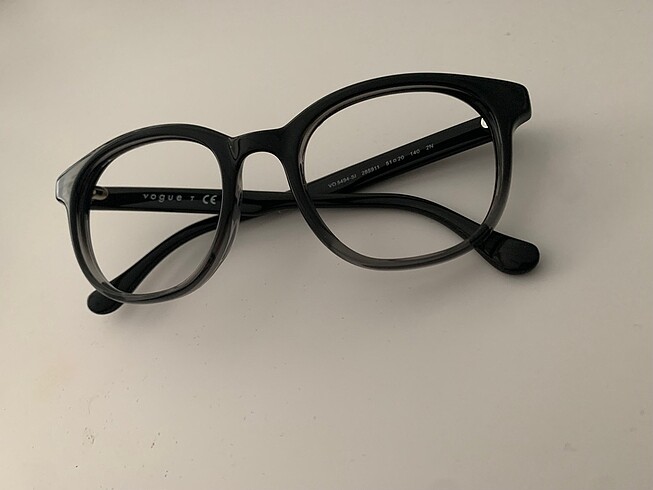 Beden Yeni etiketli orijinal vogue marka optik uyumlu çerçeve