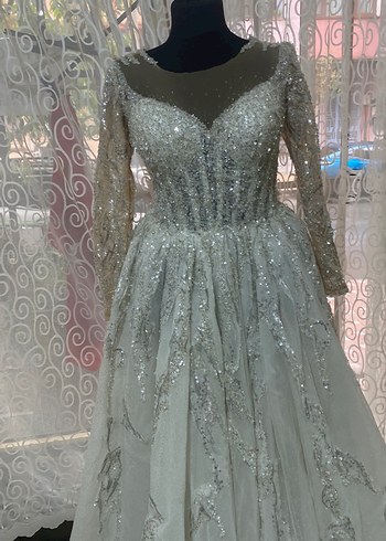 Parlak Bej V-Yaka Uzun Kollu Prenses Gelinlik - Görsel 3