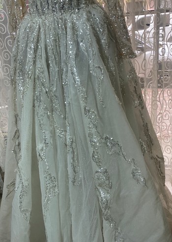 Parlak Bej V-Yaka Uzun Kollu Prenses Gelinlik - Görsel 4