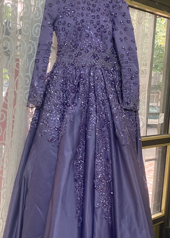 Uzun Kollu İşlemeli Mor Abiye Elbise - Görsel 3