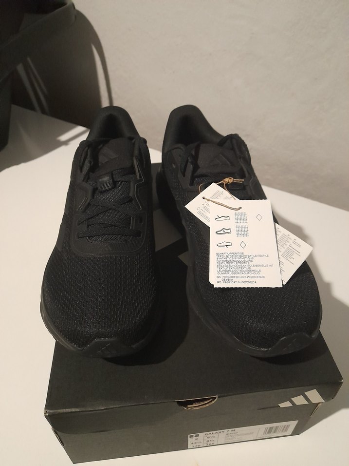 Adidas ayakkabı 42.5 Numara - Görsel 3