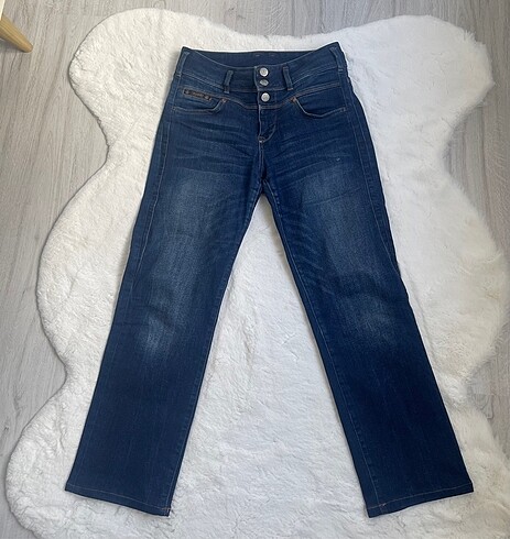 Vintage Straight Fit Jean