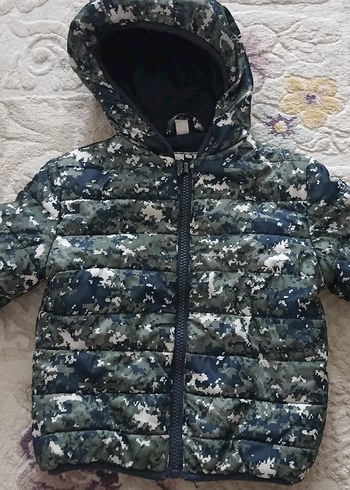 Erkek Çocuk Kamuflaj Desenli Kapüşonlu Mont - Görsel 2