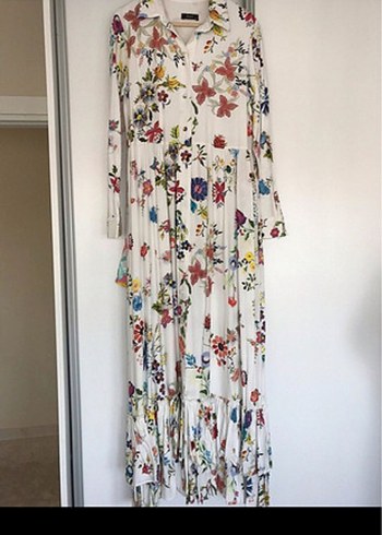 LC Waikiki Cicek Desenli Uzun Gomlek Elbise