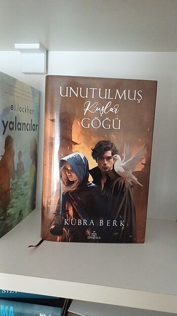 Unutulmuş Kuşlar Göğü 2 Ciltli