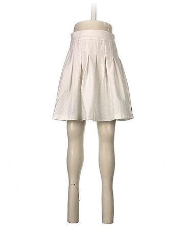 Bershka Mini Etek %70 İndirimli.