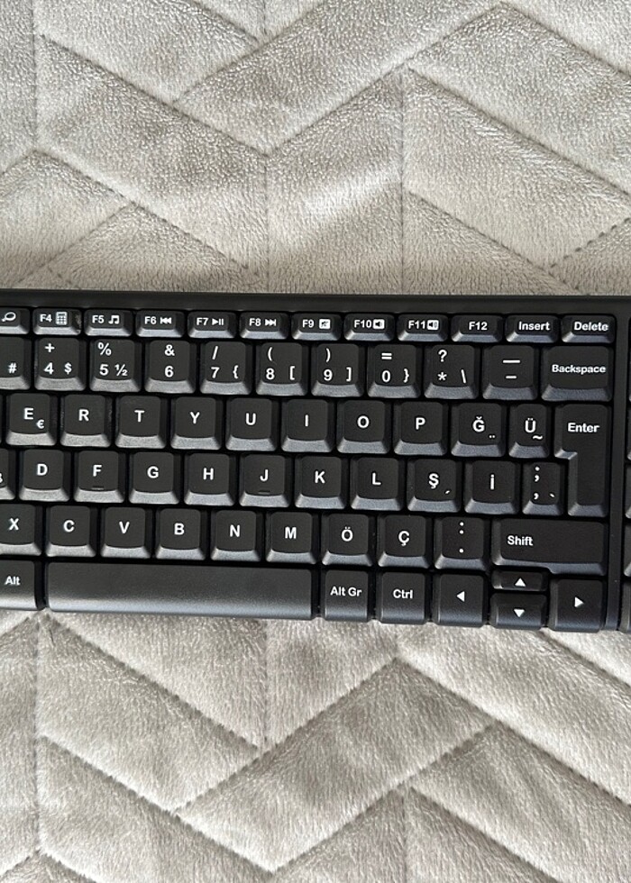 Logitech MK220 Klavye Mouse Seti - Görsel 2