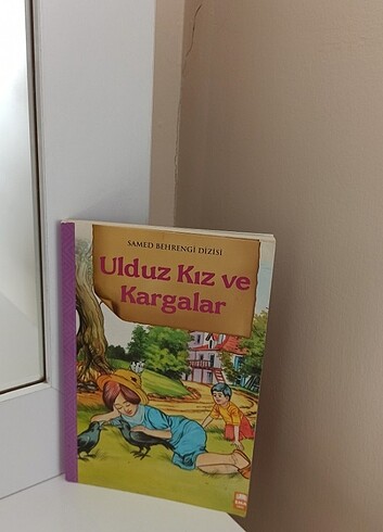 Ulduz kız ve kargalar