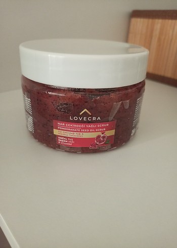 Lovecra Nar Çekirdeği Yağlı Scrub