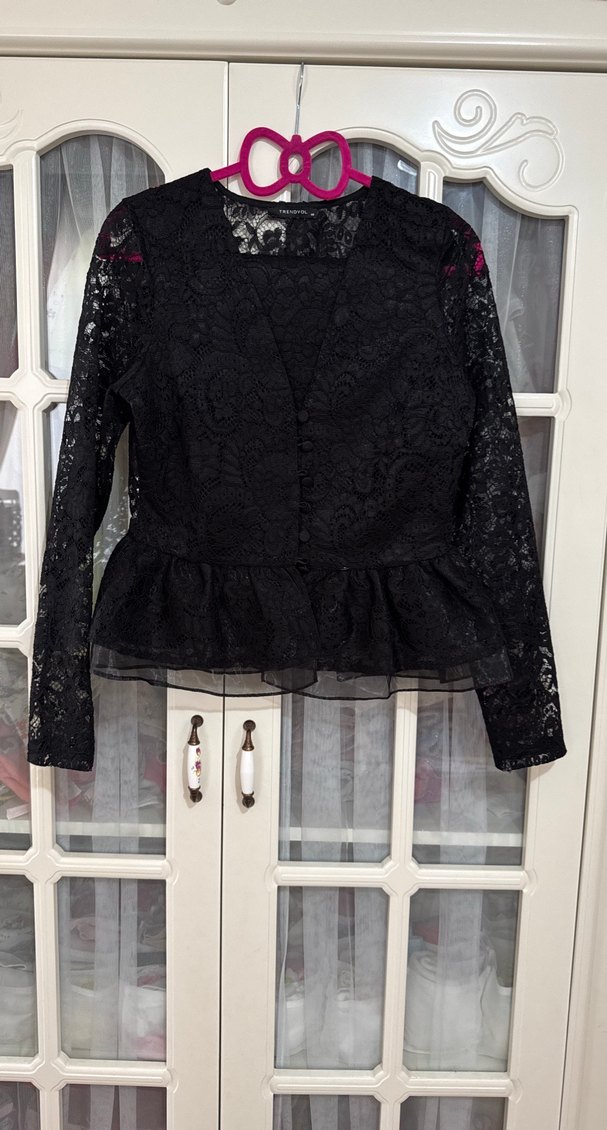 Dantel Detaylı Siyah Gotik Kadın Bluz - Görsel 4