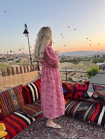 Pembe gül üç boyutlu ithal elbise