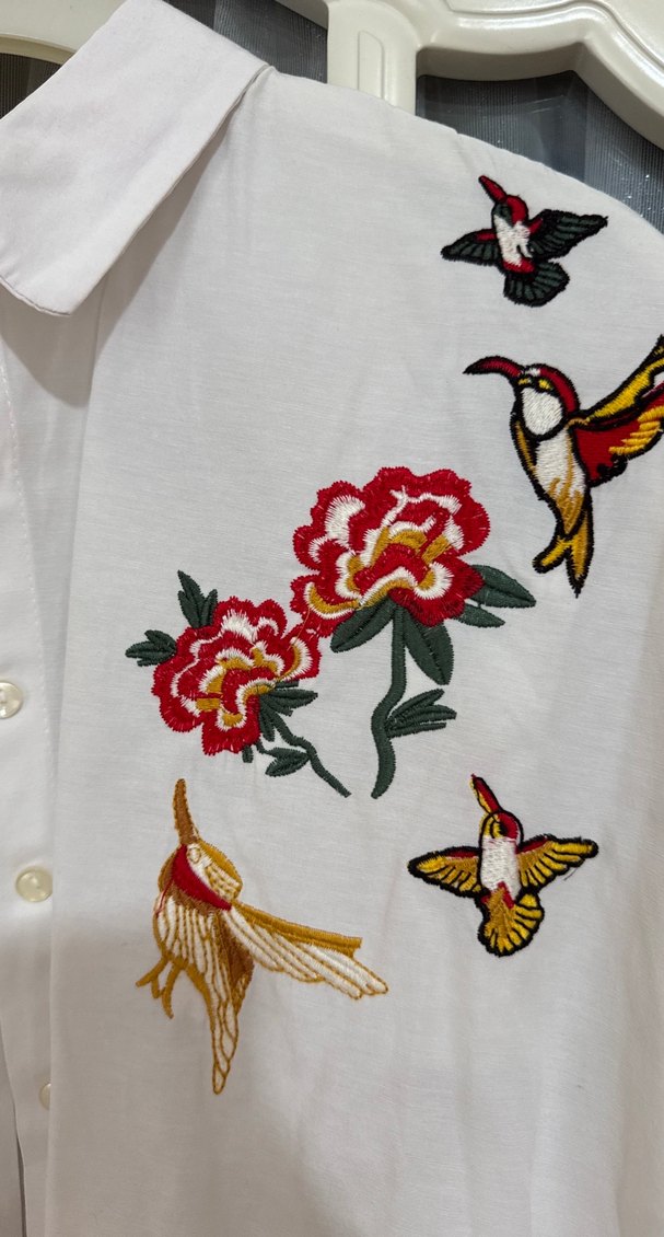 Nakışlı Beyaz Uzun Kollu Kadın Gömlek - Görsel 2