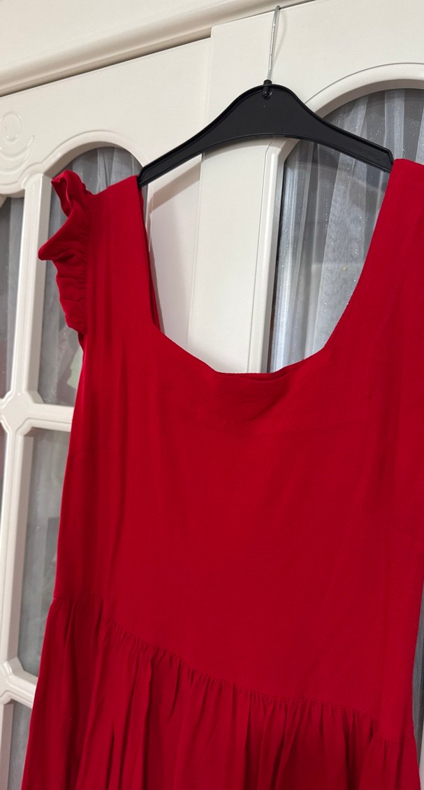 Kırmızı Keten Midi Elbise, Volanlı, Straplez - Görsel 3
