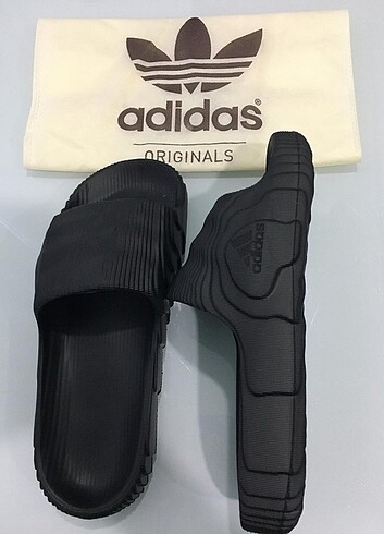Adilette22 