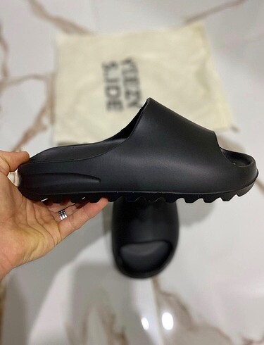 YEEZY SLİDE