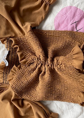 büzgüllü madona kollu bluz - Görsel 2