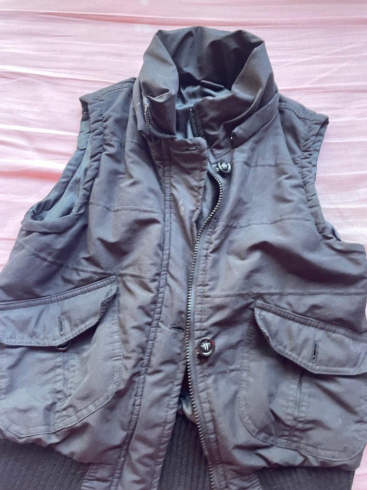 Yüksek Yakalı siyah Kemerli Kadın Yelek - Görsel 2