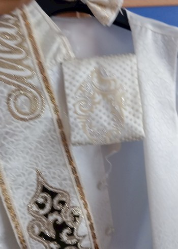 Beyaz Kürklü Nakışlı sünnet kıyafeti - Görsel 4