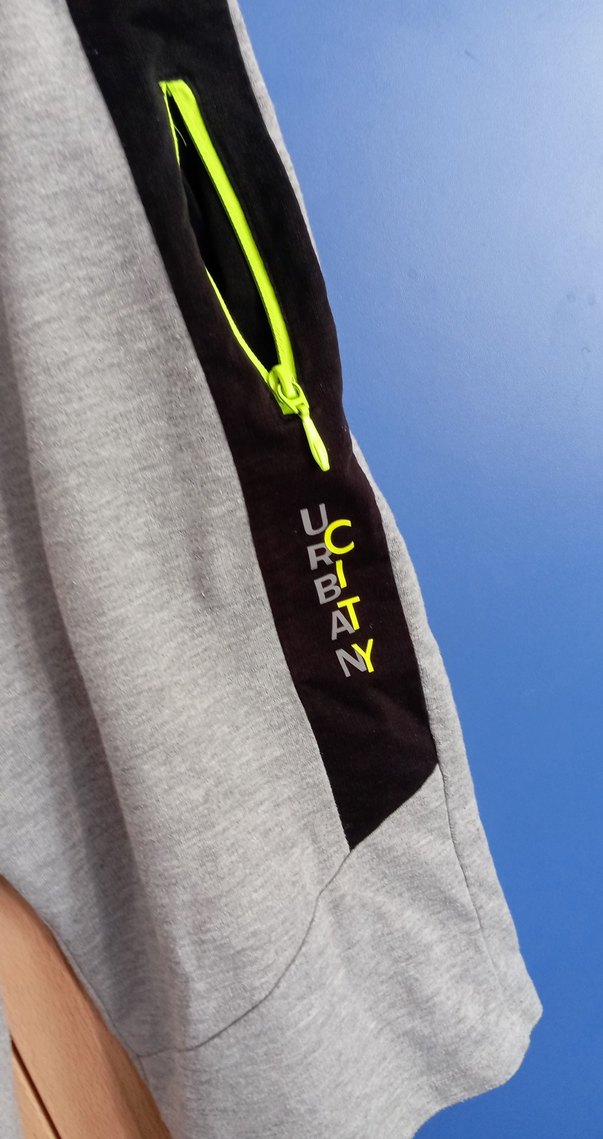 Gri Erkek Çocuk Bol Kesim Kemerli Şort - Görsel 2