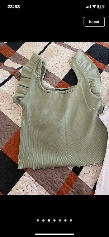 l Beden beyaz Renk Bershka