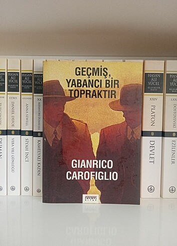 Geçmiş Yabancı Bir Topraktır