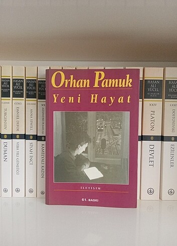 Yeni Hayat (Orhan Pamuk)