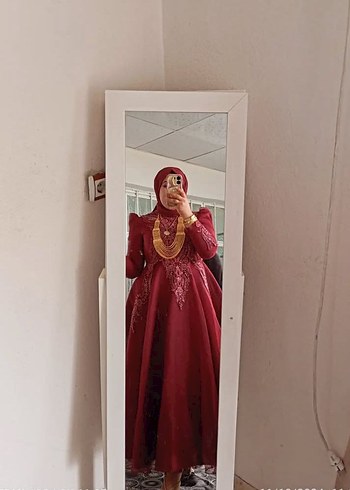 Bordo İşlemeli Uzun Kollu Tesettür Abiye