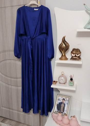 Uzun Kollu, V Yakalı Mavi Uzun Elbise - Görsel 2