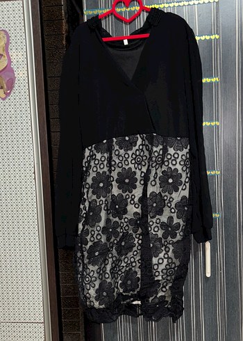 Dantel Detaylı Siyah Elbise - Görsel 2