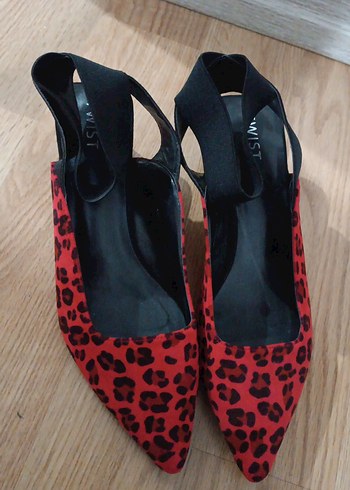 Kırmızı Leopar Desenli Stiletto Topuklu Kadın Ayakkabı - Görsel 2