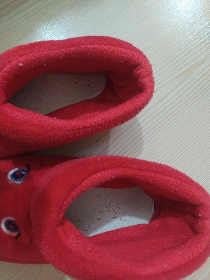 Nakışlı Kız Çocuk Kırmızı Sıcak Ev Terliği - Görsel 2