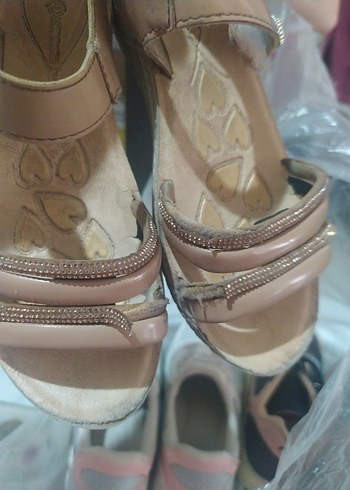 Bej Dolgu Topuklu Bağcıklı Kadın Sandalet - Görsel 2