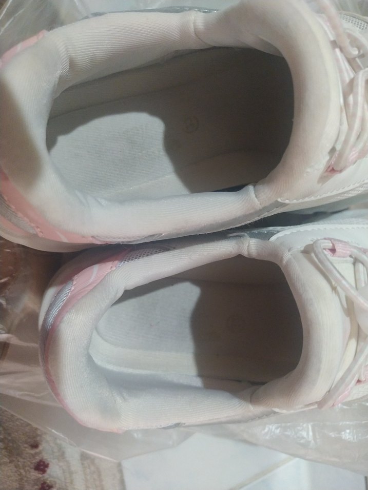 Beyaz Bağcıklı Kadın Spor Ayakkabı - Görsel 5