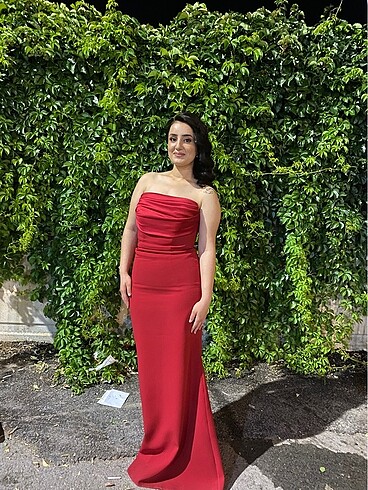 Kırmızı abiye