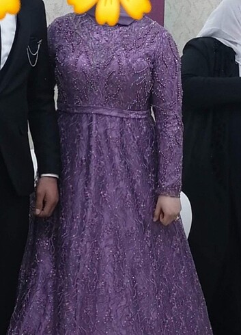 Nişan elbisesi