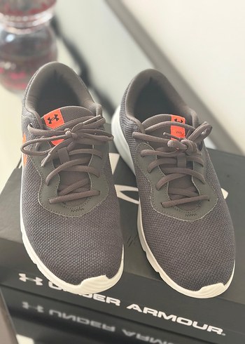 Diğer Under Armour UA Mojo 2 Gri Erkek Spor Ayakkabı