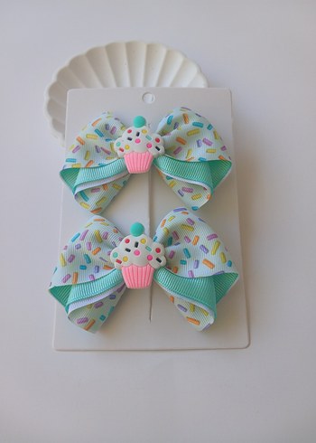 Renkli Tie-Dye Desenli Cupcake Fiyonk Toka