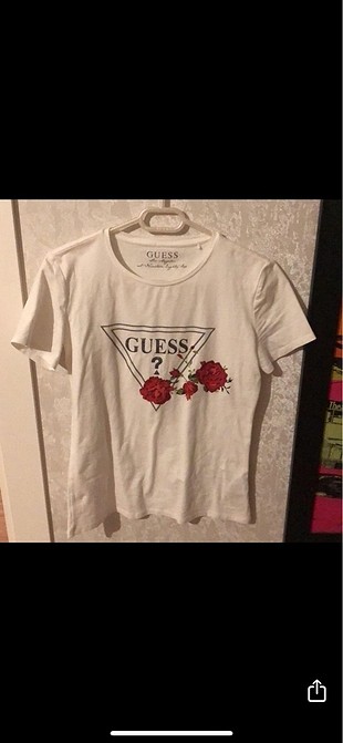Guess tshirt