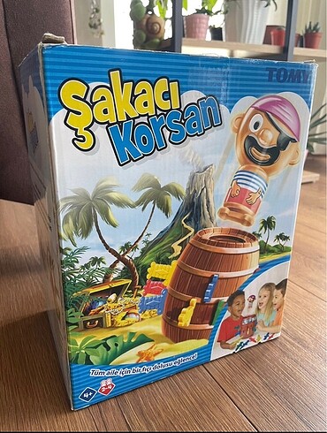 Şakacı korsan kutu oyunu