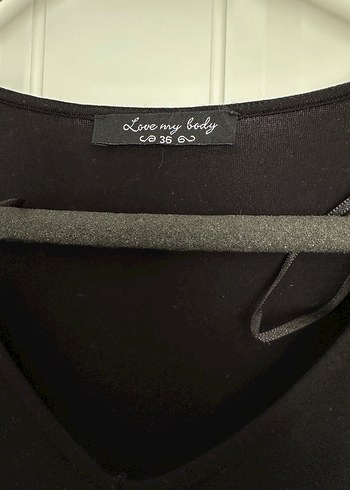 Kadın Siyah viskon V Yaka Salaş Tişört - Görsel 3