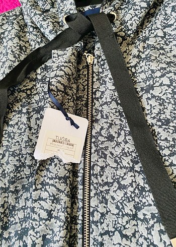 Gri Yılan Desenli Kapüşonlu trençkot - Görsel 4