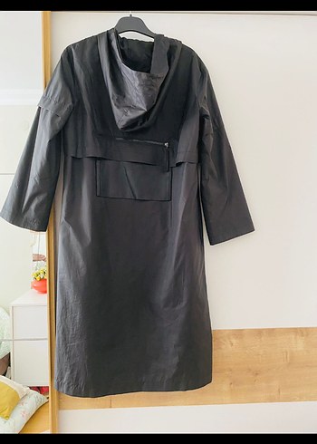 Kadın Siyah Uzun Kemerli Yağmurluk - Görsel 2