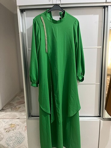 Yeşil tesettür elbise