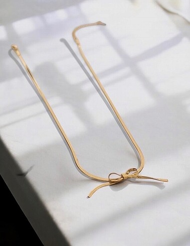 Gold Fiyonk Kolye