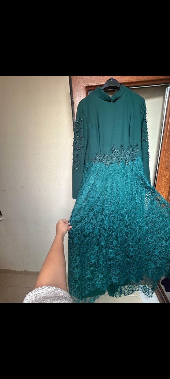 Uzun Kollu Turkuaz İşlemeli Kadın Abiye Elbise - Görsel 2