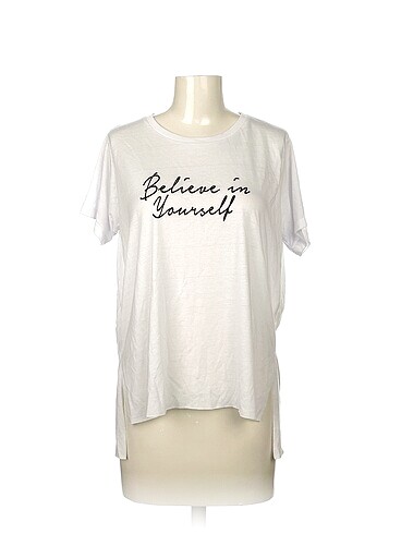 Koton T-shirt %70 İndirimli.