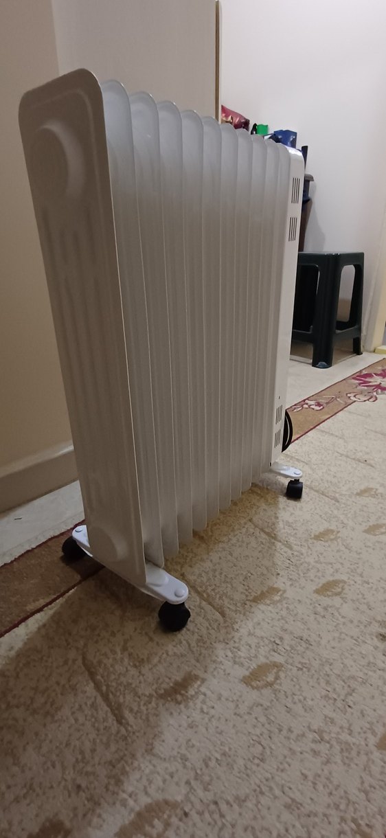 Koçtaş 11 Dilim 2500 Watt Yağlı Radyatör Sıfır gibi Tertemizdir - Görsel 3